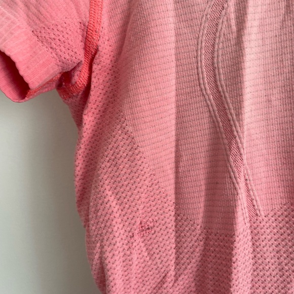 Lululemon top - Picture 4 of 4